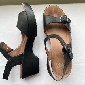 Dansko -Leather clog ankle strap black sandal 7.5